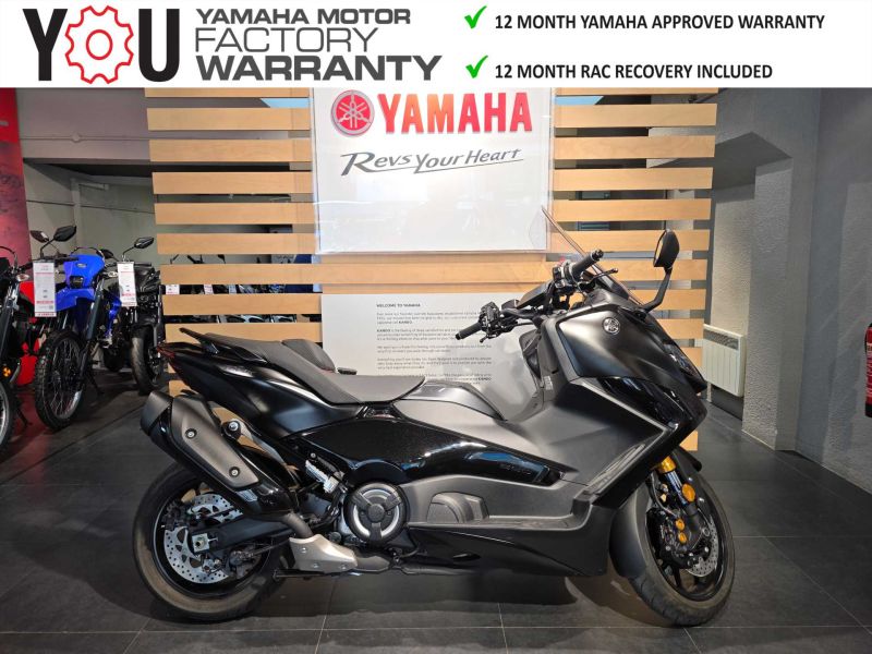 2025 Yamaha Tmax Tech MAX (XP560D) Black
